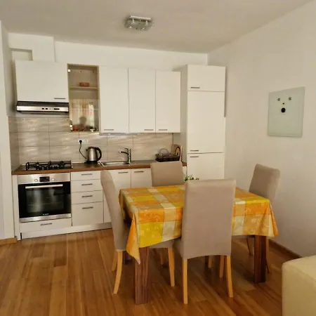 Apartament Rita Near Trstenik Split