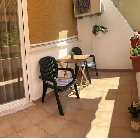 Rita Near Trstenik דירה